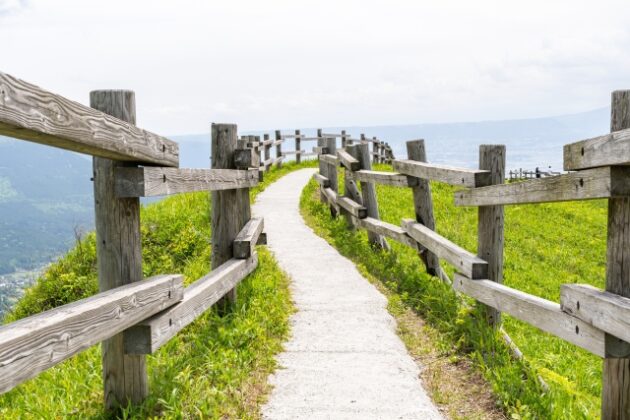 23726316_s 通知に追われる心が、天草の民泊で静かにほどけた日