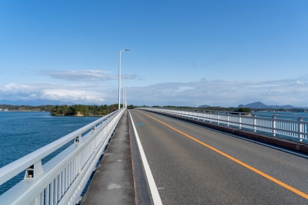 4999648_s 通知に追われる心が、天草の民泊で静かにほどけた日